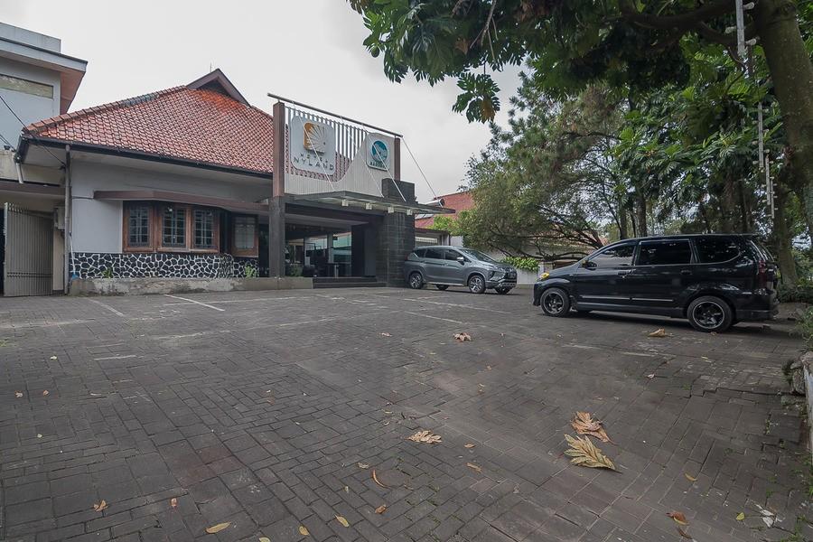 Reddoorz Plus @ Cipaganti Street 3 Bandung Exterior photo